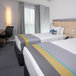Standard Twin Room Hot